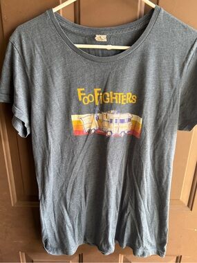 Foo Fighters Women’s XL Short Sleeve Tee Spectra Brand-with RV Graphic